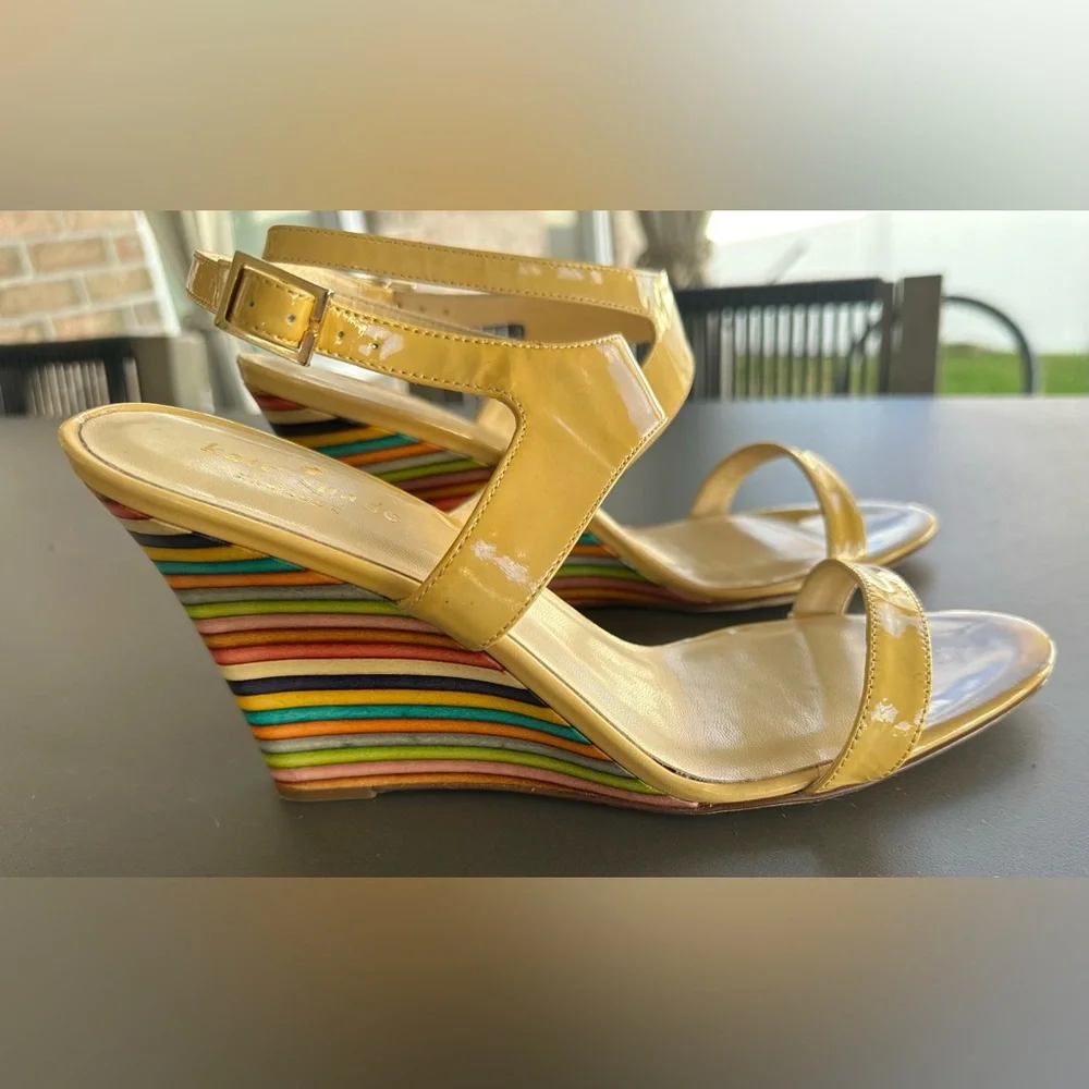 Kate Spade Clume  Beige Rainbow Wedge Sandal -‎ Size 8